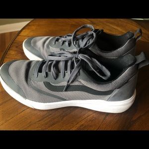Vans UltraRange gray black men’s shoe